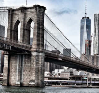 Particolare del ponte di Brooklyn come esmpio di durata dlla zincatura a caldo di Amma spa